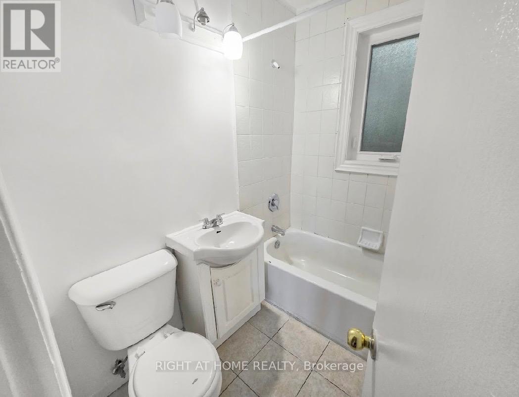 49 - 740 Kennedy Road Property Photo 13