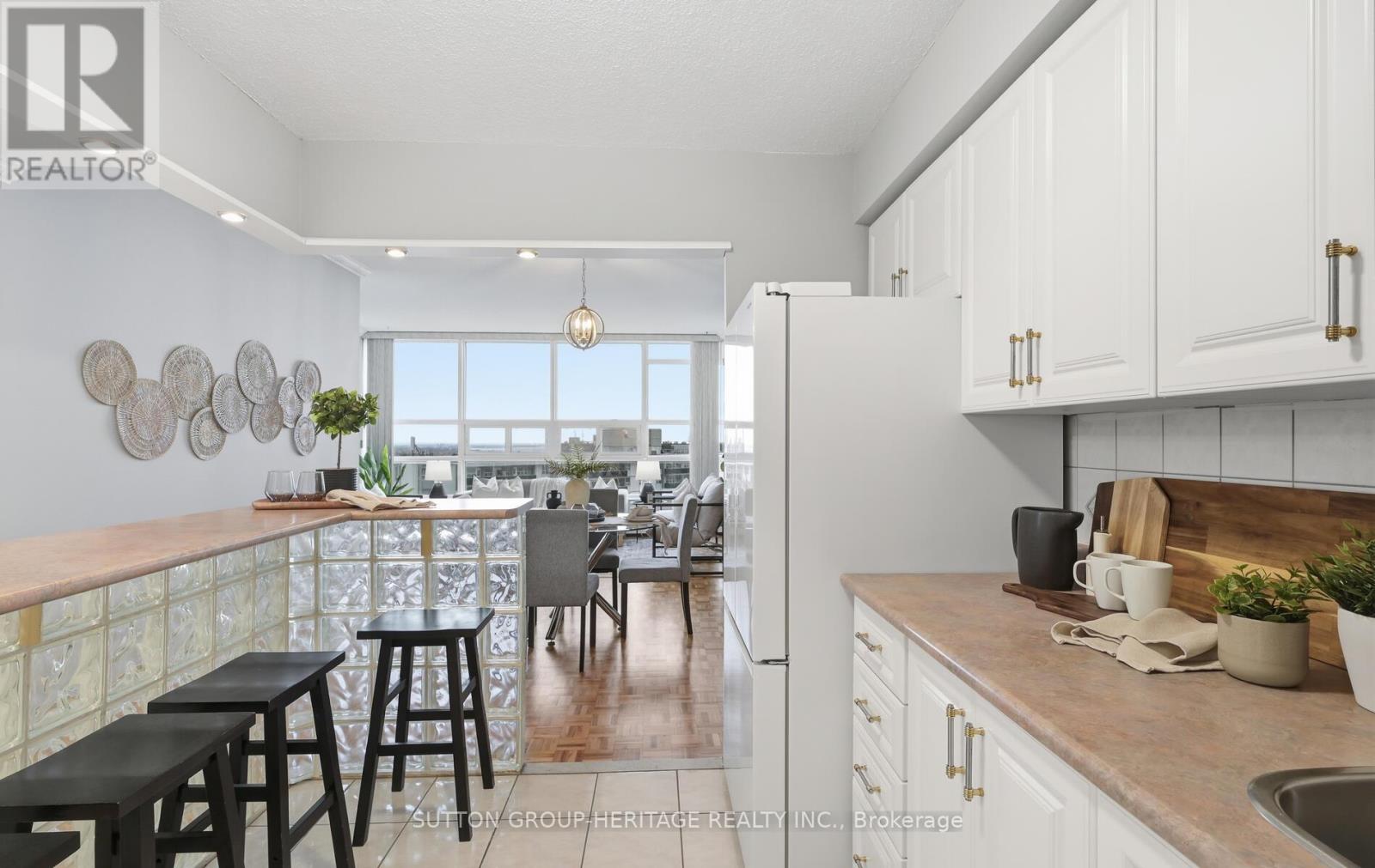 Ph07 - 3380 Eglinton Avenue E Property Photo 8