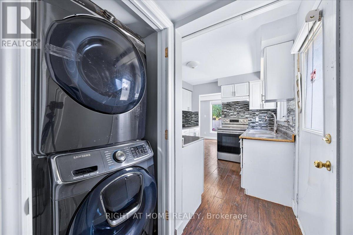 1087 Venus Crescent Property Photo 13