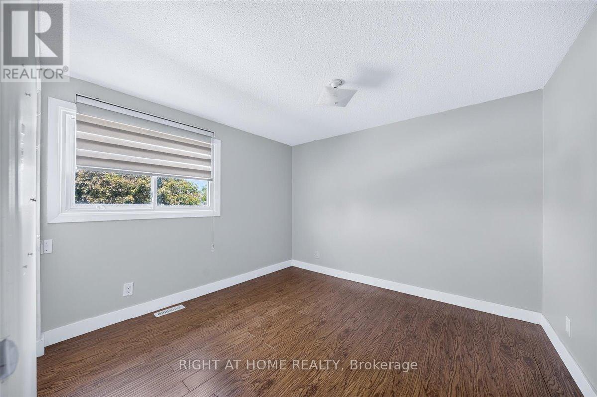 1087 Venus Crescent Property Photo 15
