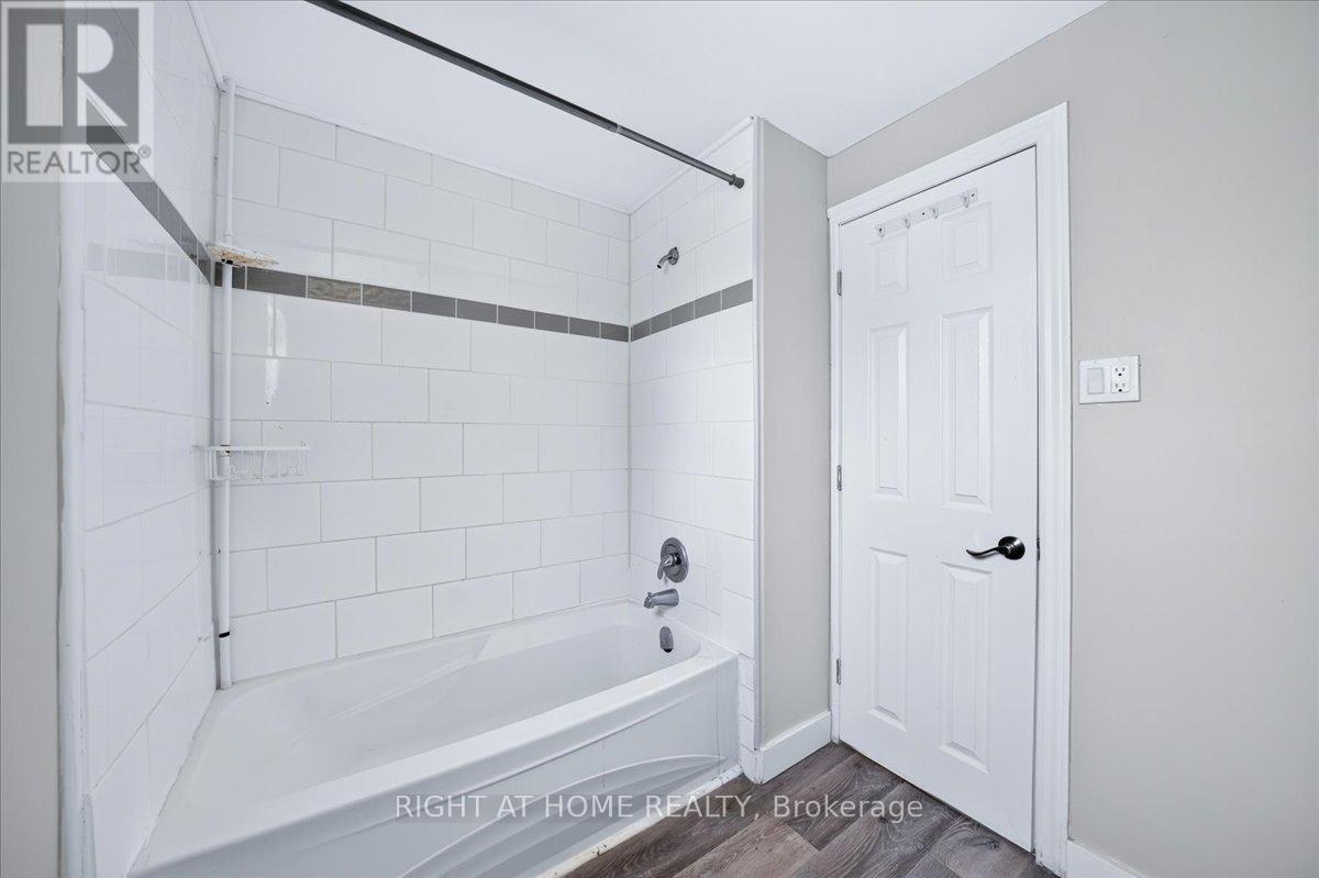 1087 Venus Crescent Property Photo 19