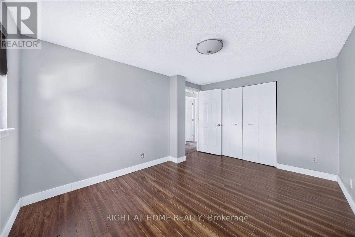 1087 Venus Crescent Property Photo 21