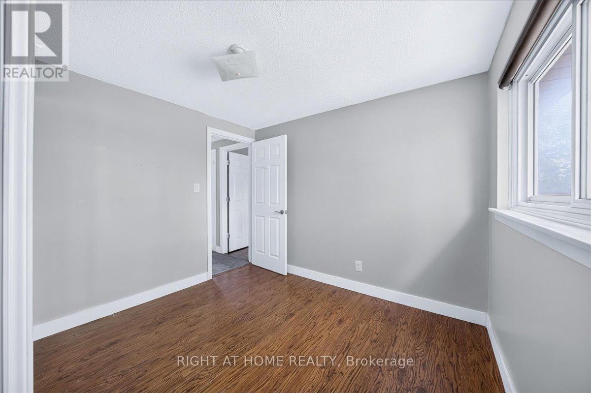 1087 Venus Crescent Property Photo 23