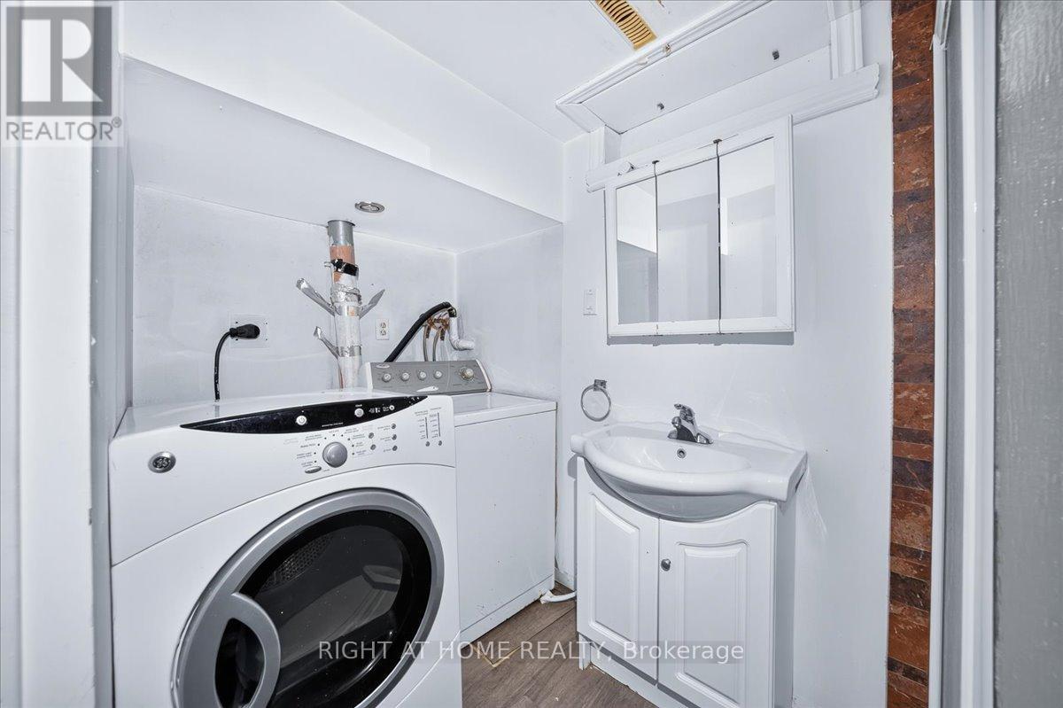 1087 Venus Crescent Property Photo 29