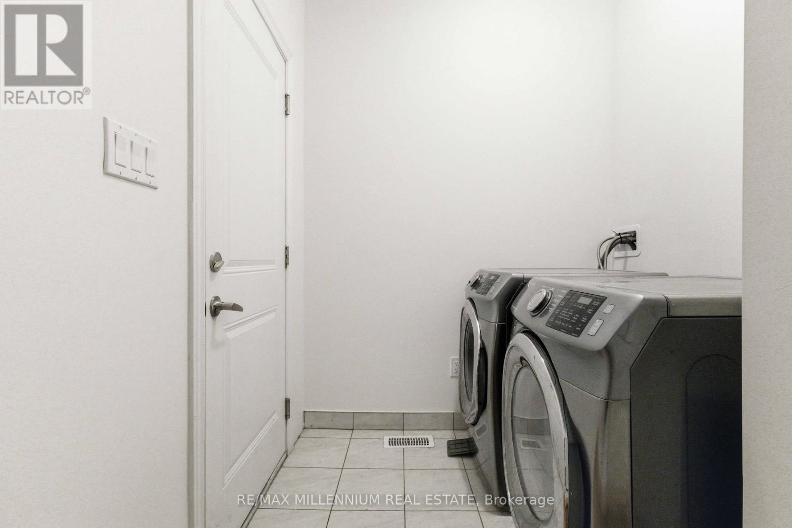 775 Chinook Path Property Photo 9