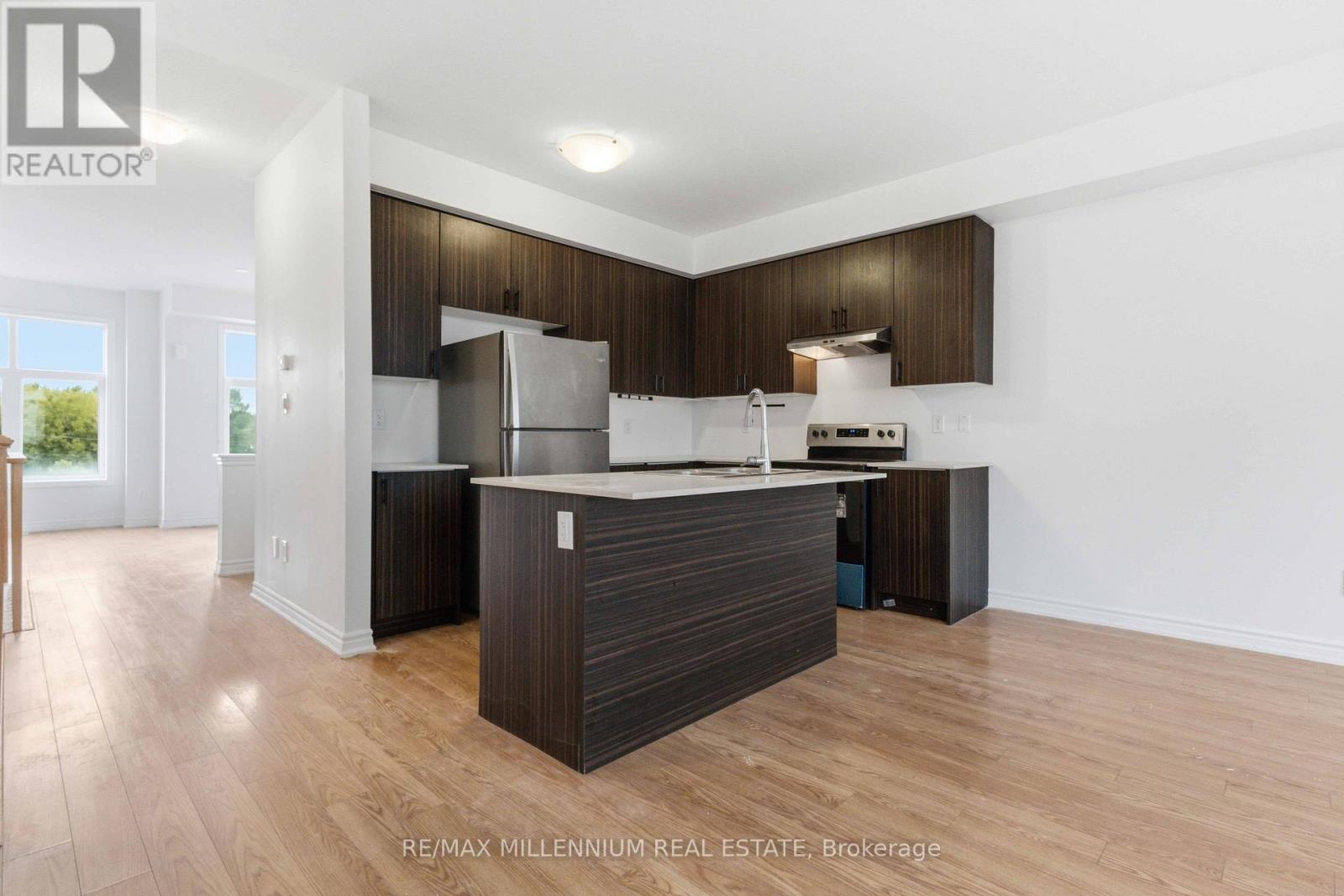775 Chinook Path Property Photo 14
