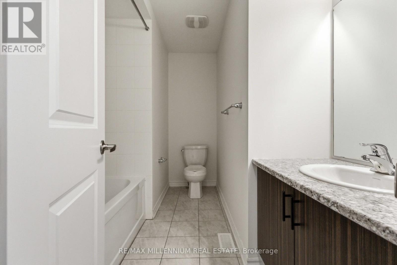 775 Chinook Path Property Photo 29