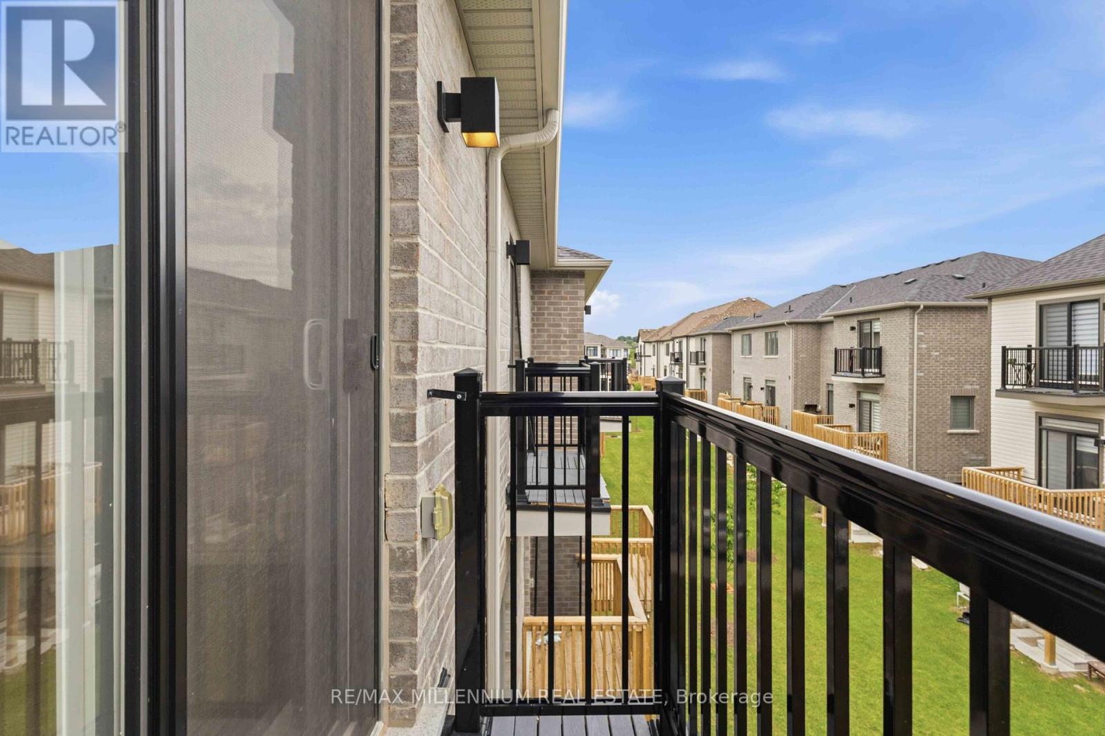 775 Chinook Path Property Photo 33