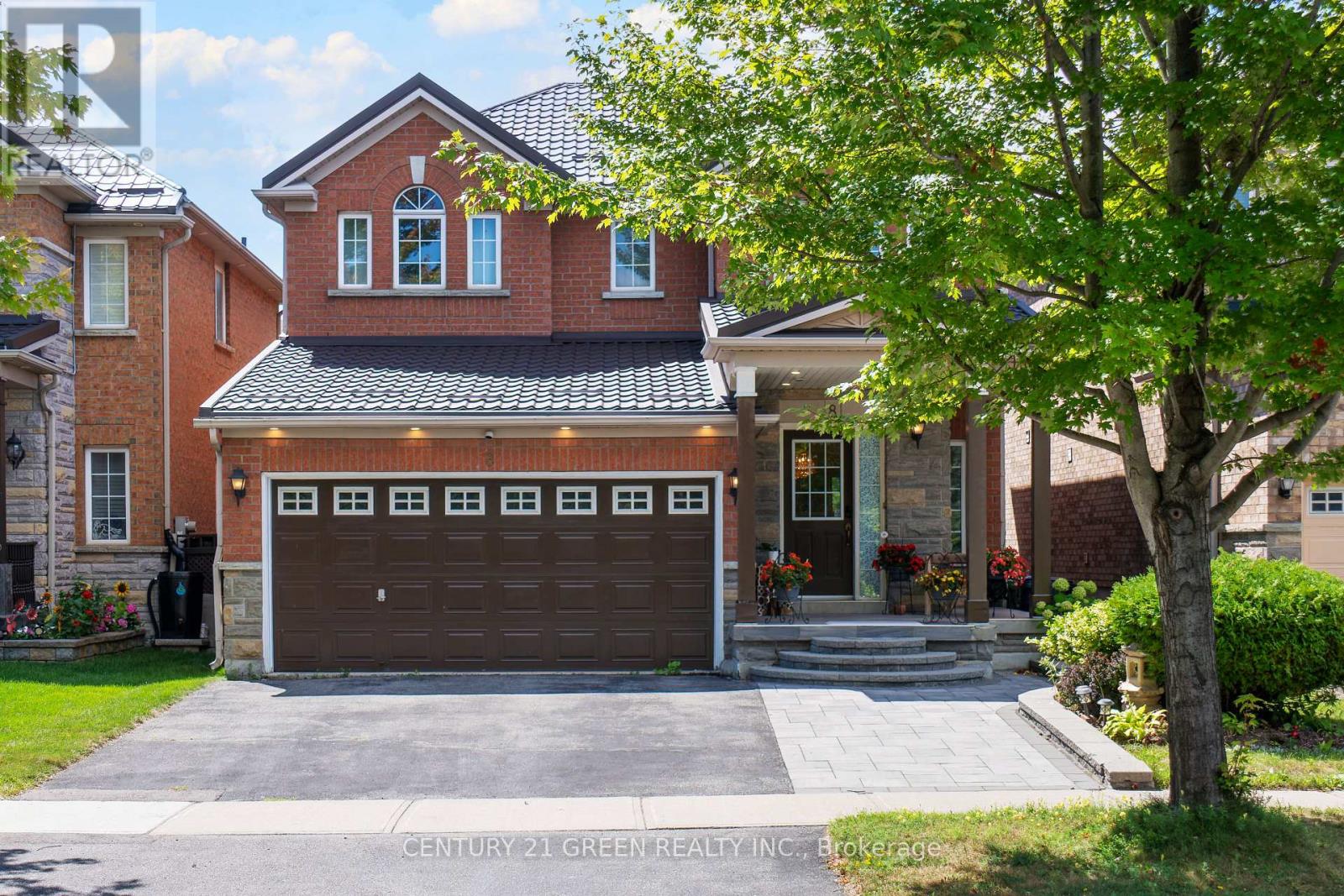 8 Lampman Drive Property Photo 39