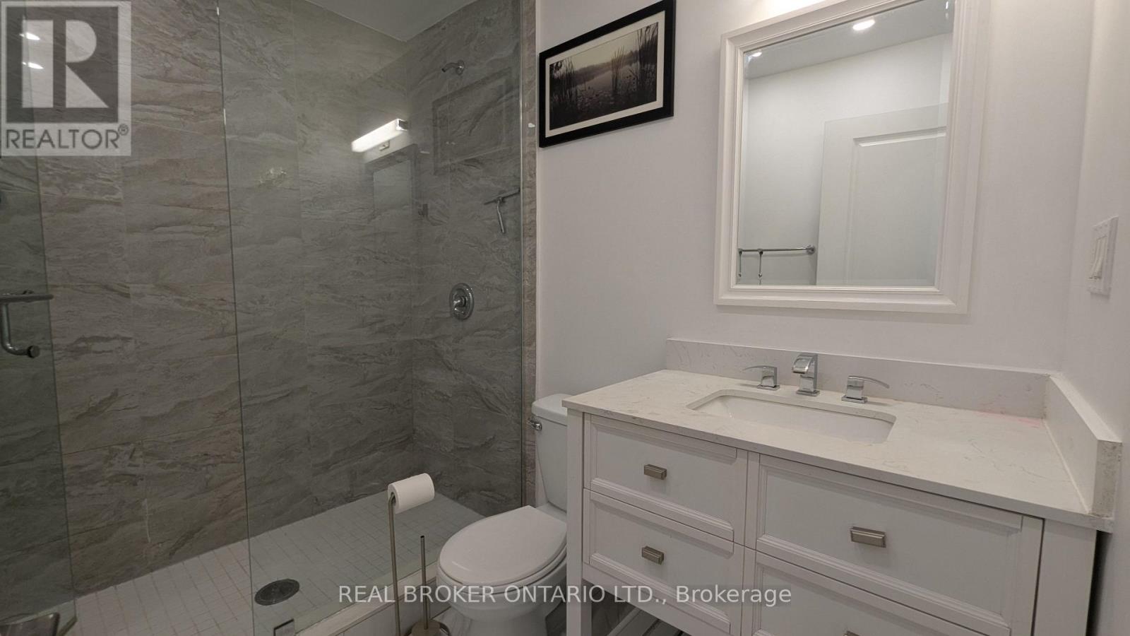 4 - 2199 Gerrard Street E Property Photo 8
