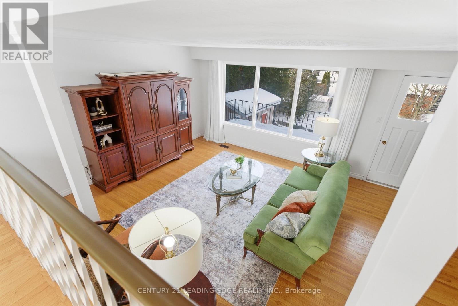581 Arnhem Drive Property Photo 1