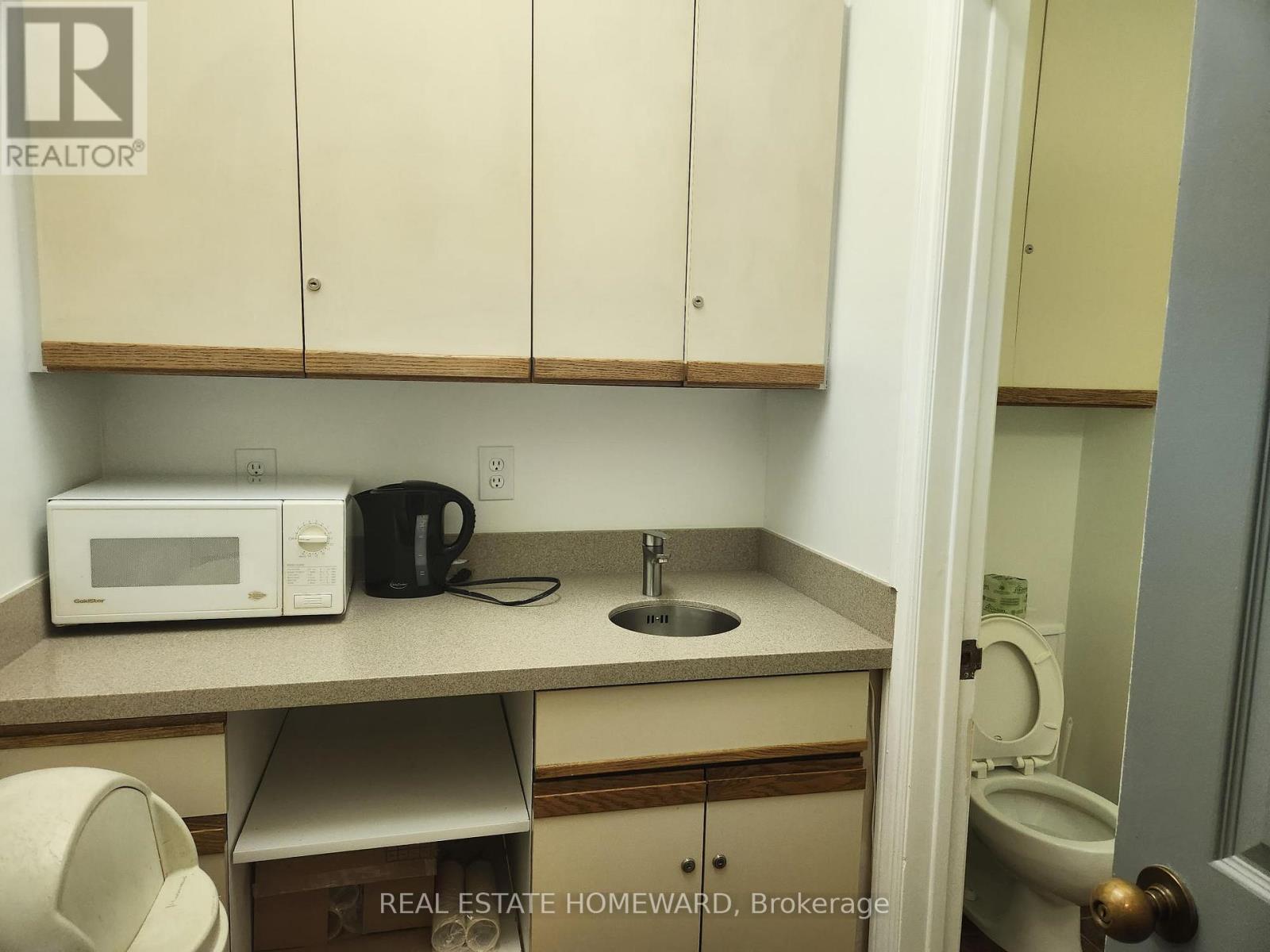 101 - 253 Danforth Avenue Property Photo 5