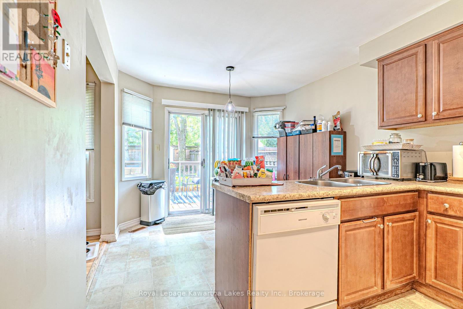 38 Lipton Crescent Property Photo 13