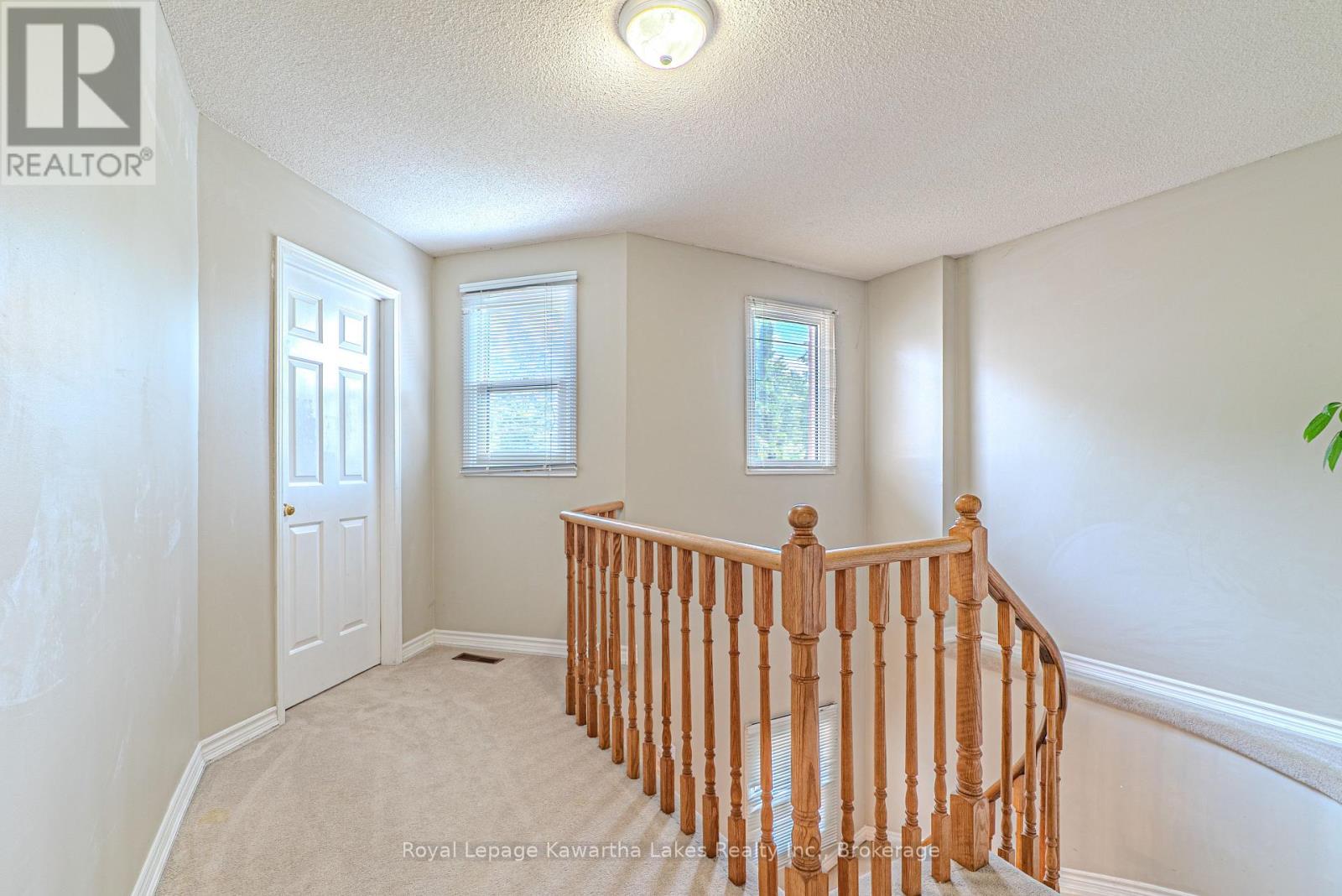 38 Lipton Crescent Property Photo 17