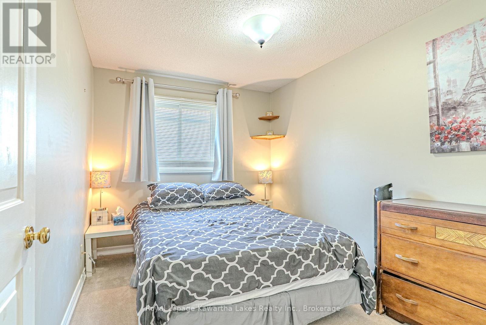 38 Lipton Crescent Property Photo 21