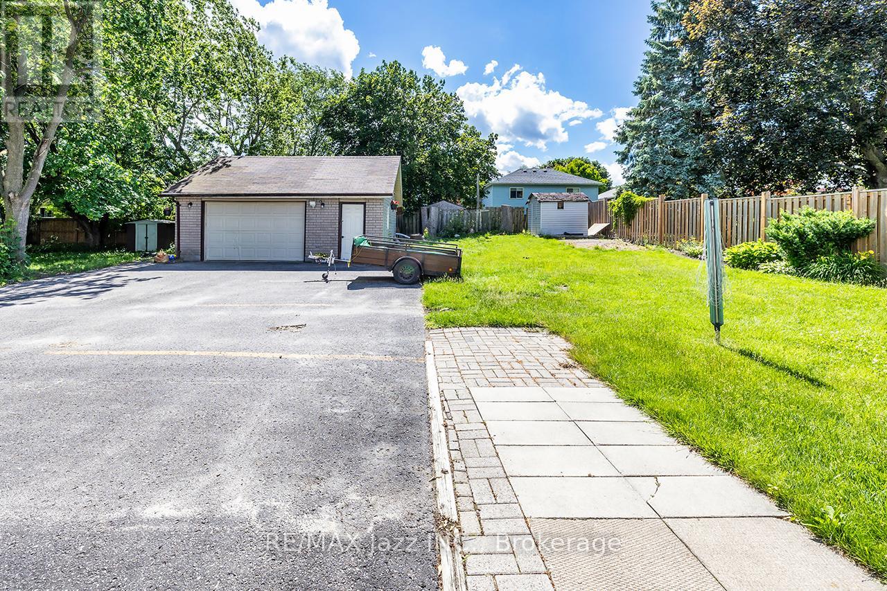27 Waverley Road Property Photo 4