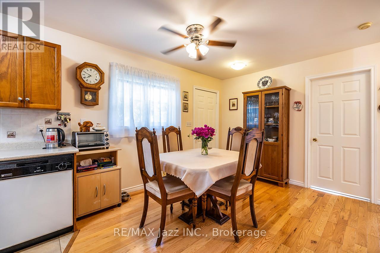27 Waverley Road Property Photo 16