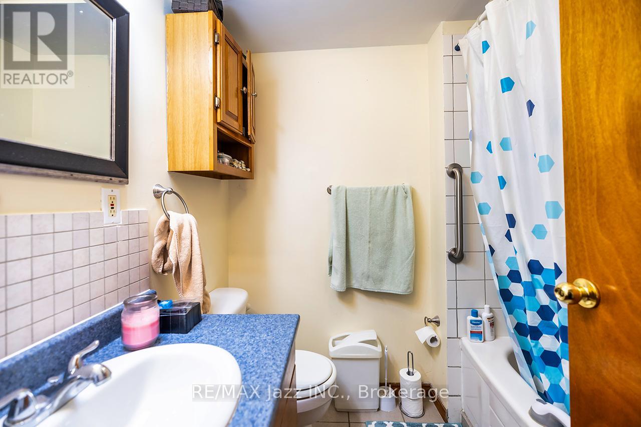 27 Waverley Road Property Photo 28