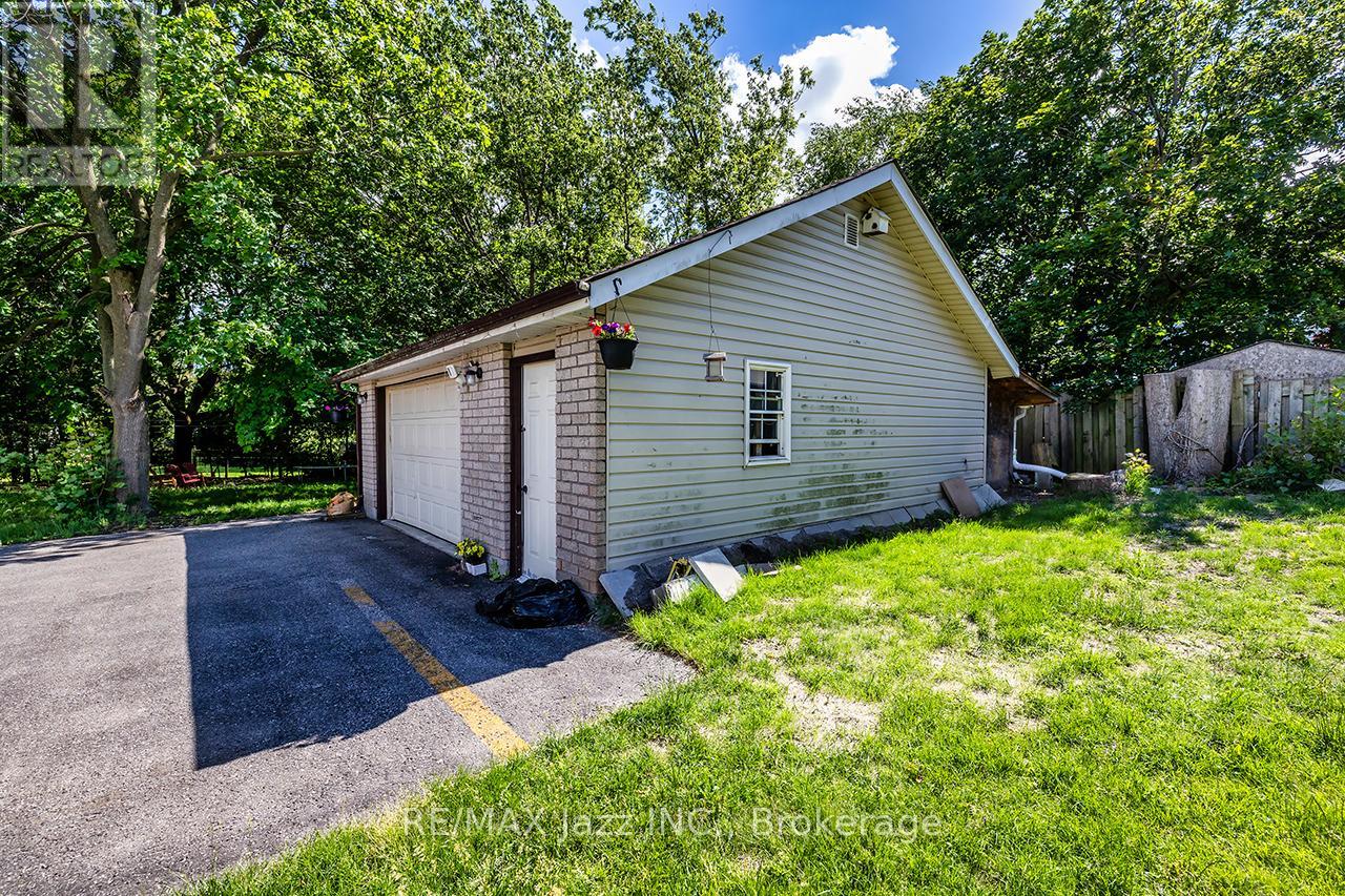 27 Waverley Road Property Photo 31