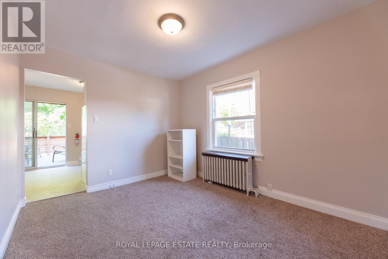 326 Monarch Park Avenue Property Photo 7
