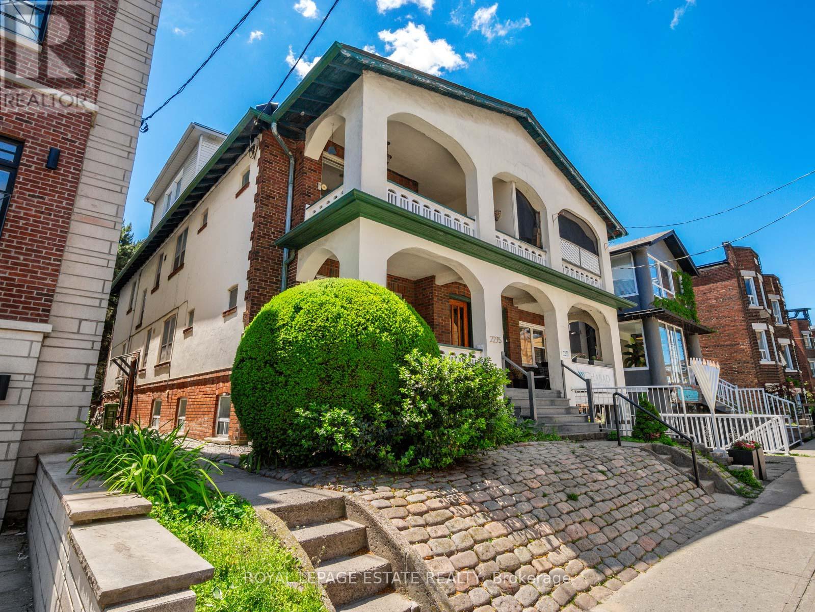 2275 Queen Street E Property Photo 3