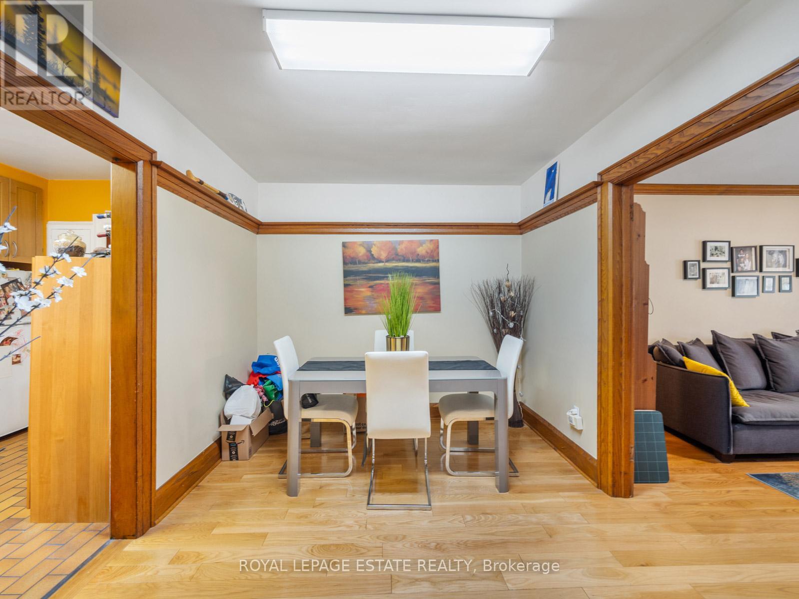 2275 Queen Street E Property Photo 11