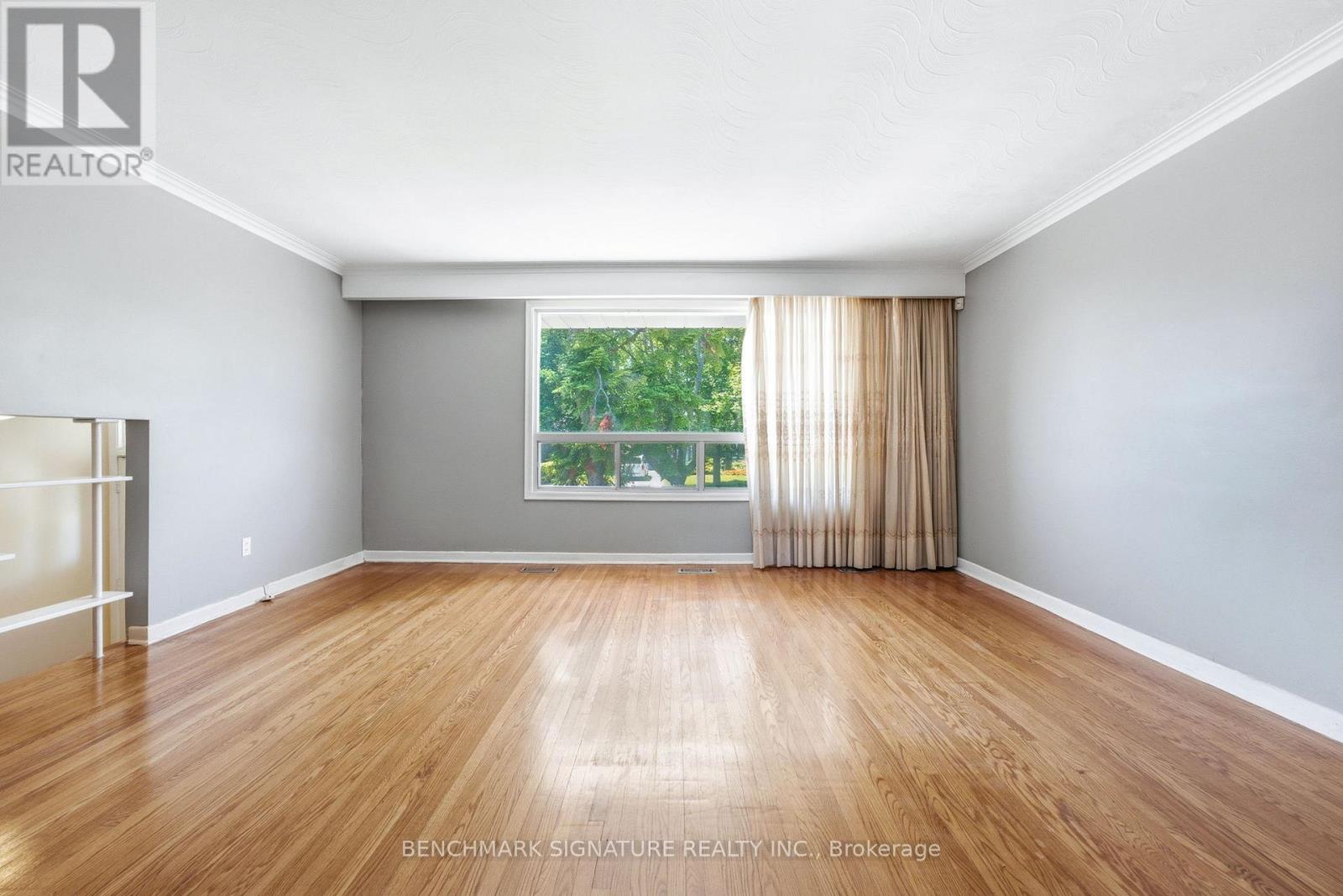 51 Baybrook Crescent Property Photo 13