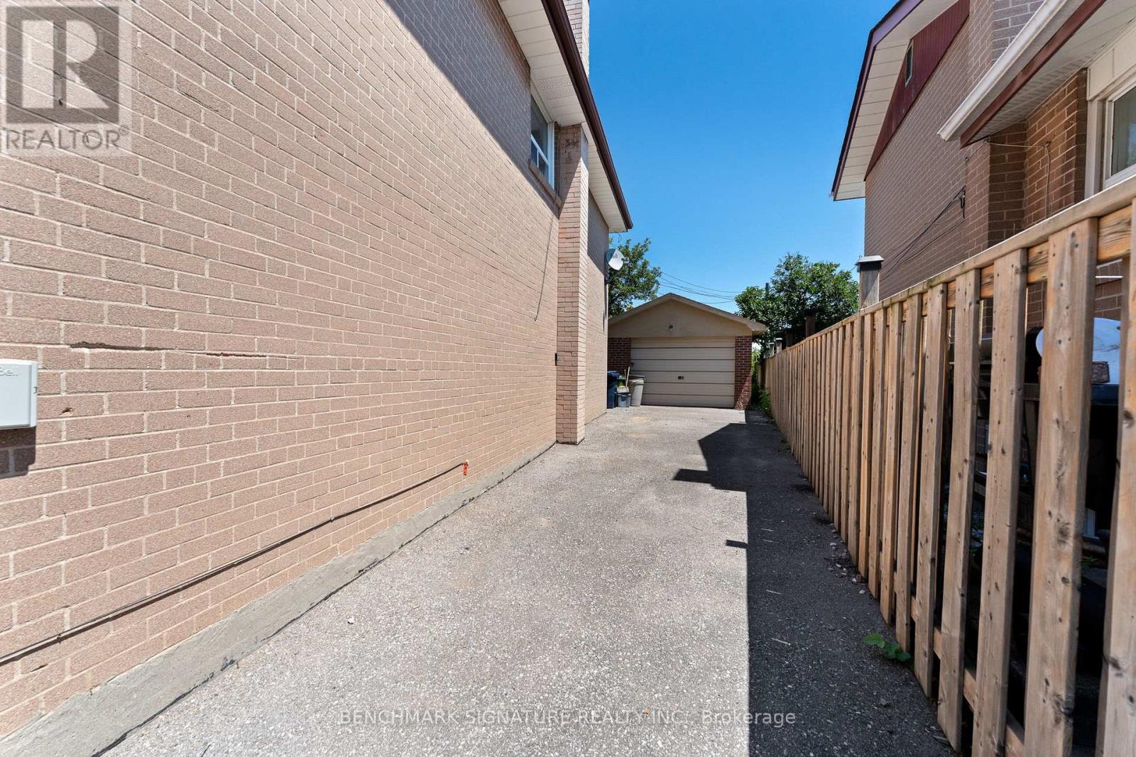 51 Baybrook Crescent Property Photo 33