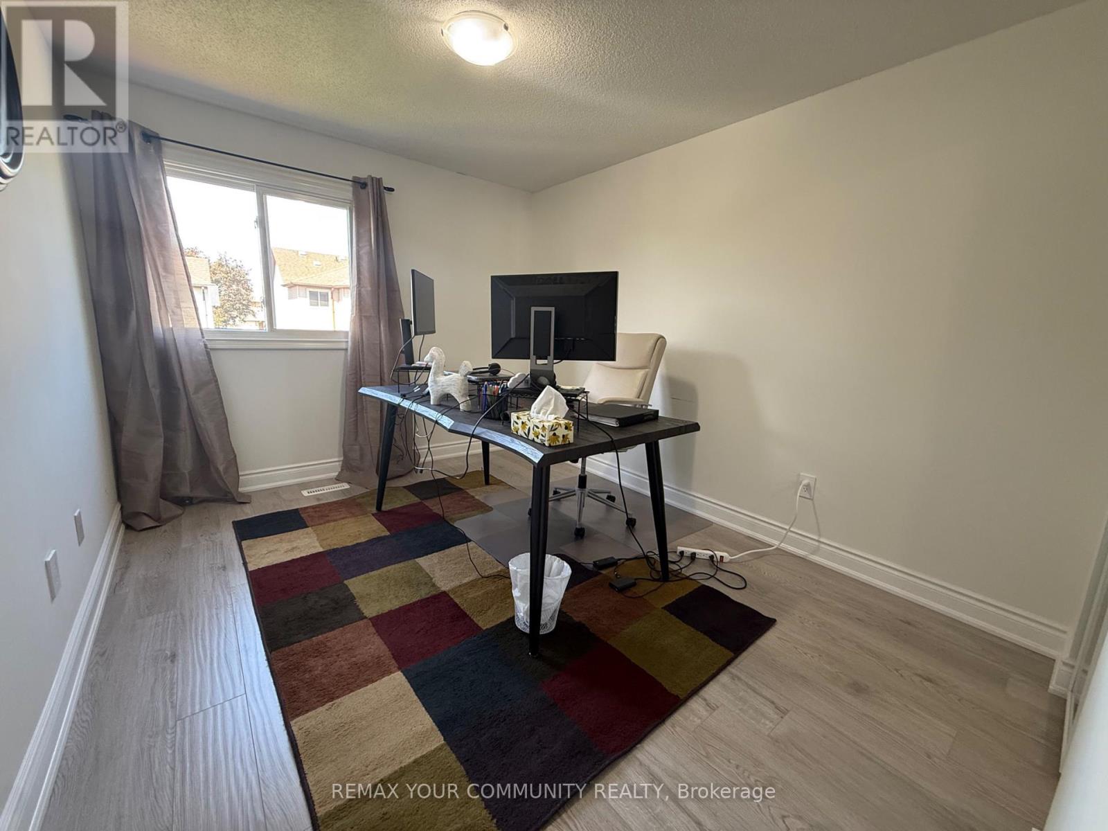30 Chapman Drive Property Photo 11
