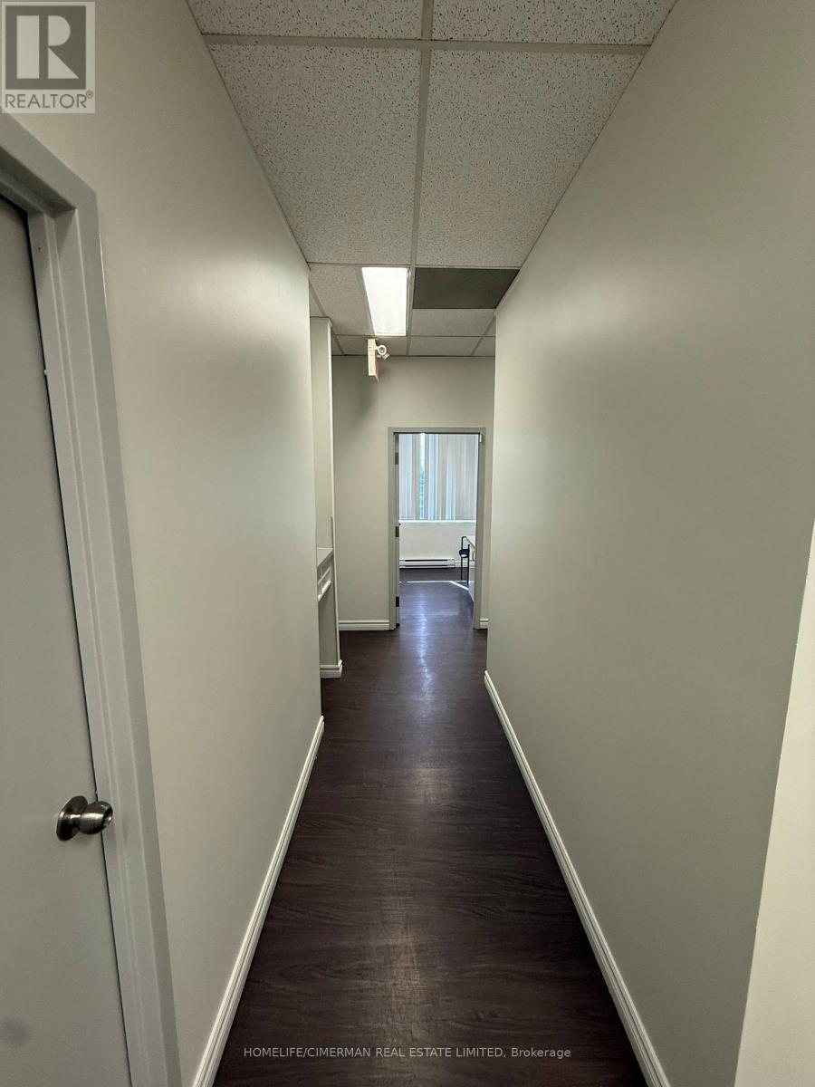 308 - 2130 Lawrence Avenue E Property Photo 2