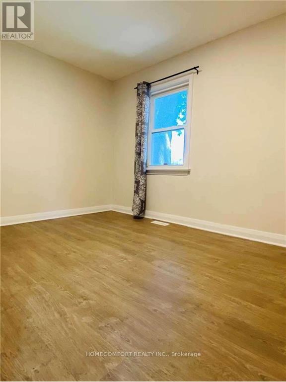 2 Mendip Crescent Property Photo 8