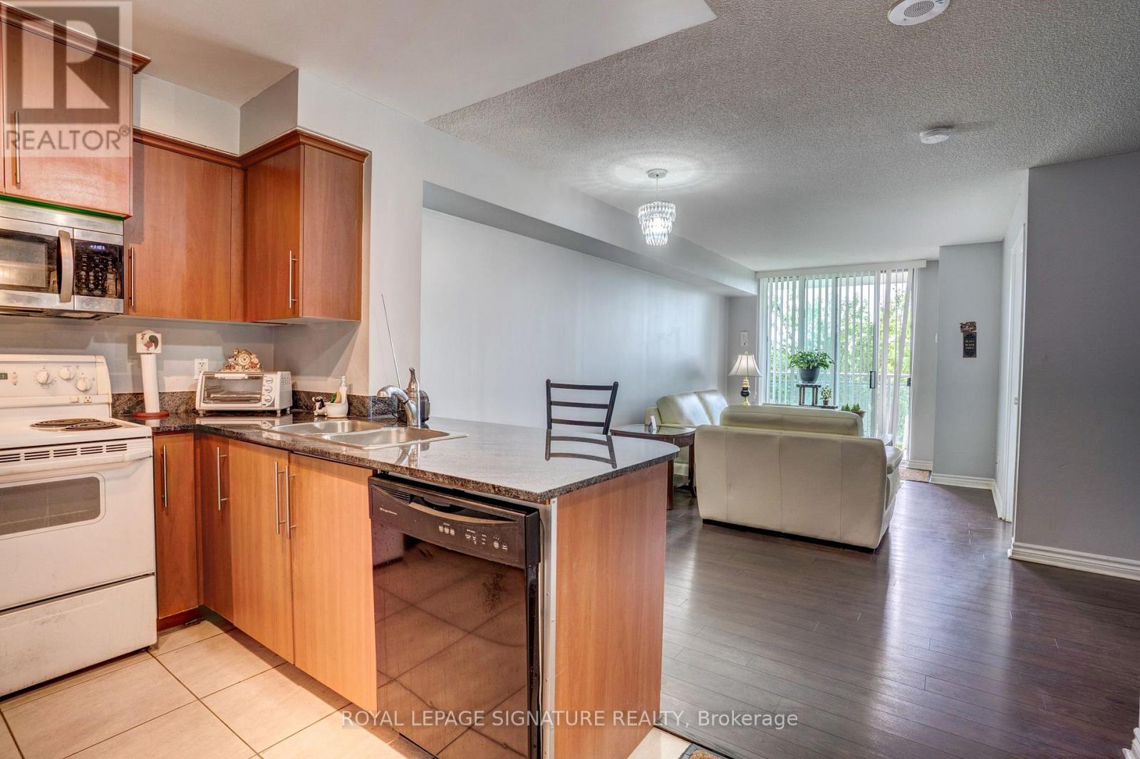 3m - 8 Rosebank Drive Property Photo 5