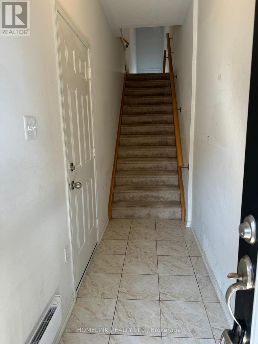 347 - 2370 Chevron Prince Path W Property Photo 2