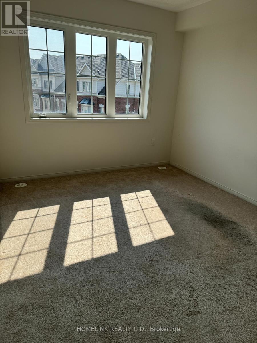 347 - 2370 Chevron Prince Path W Property Photo 15