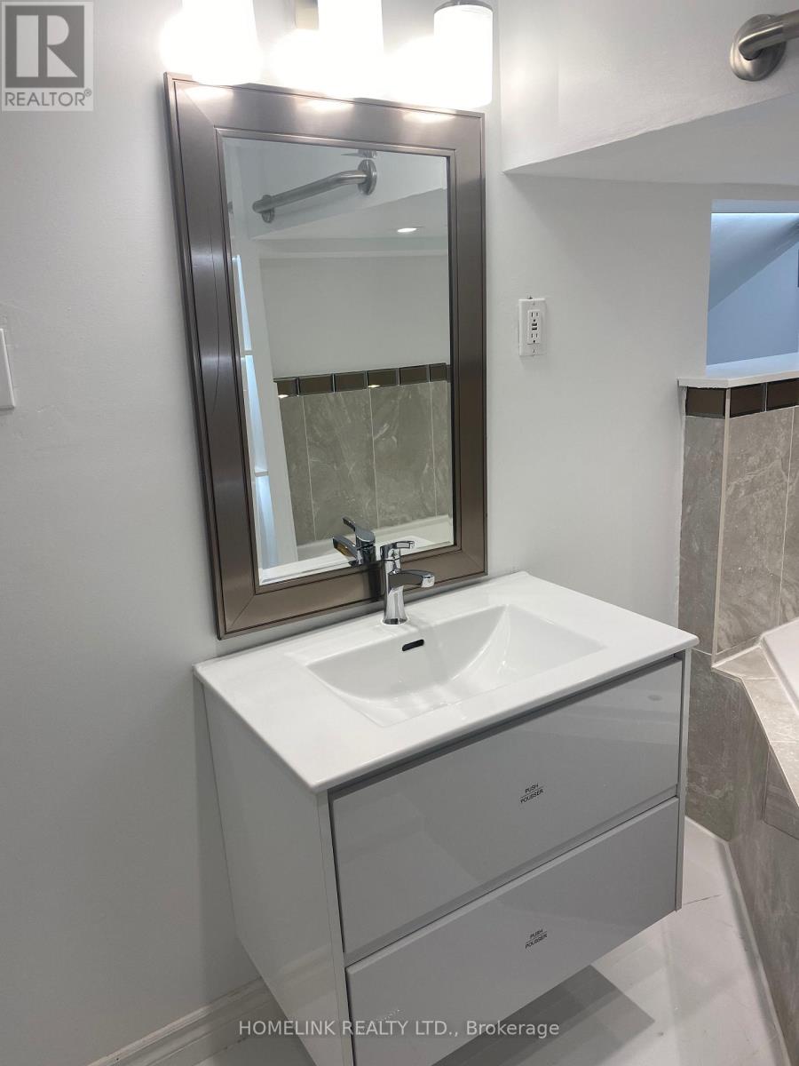 1115 Silverfox Court Property Photo 16