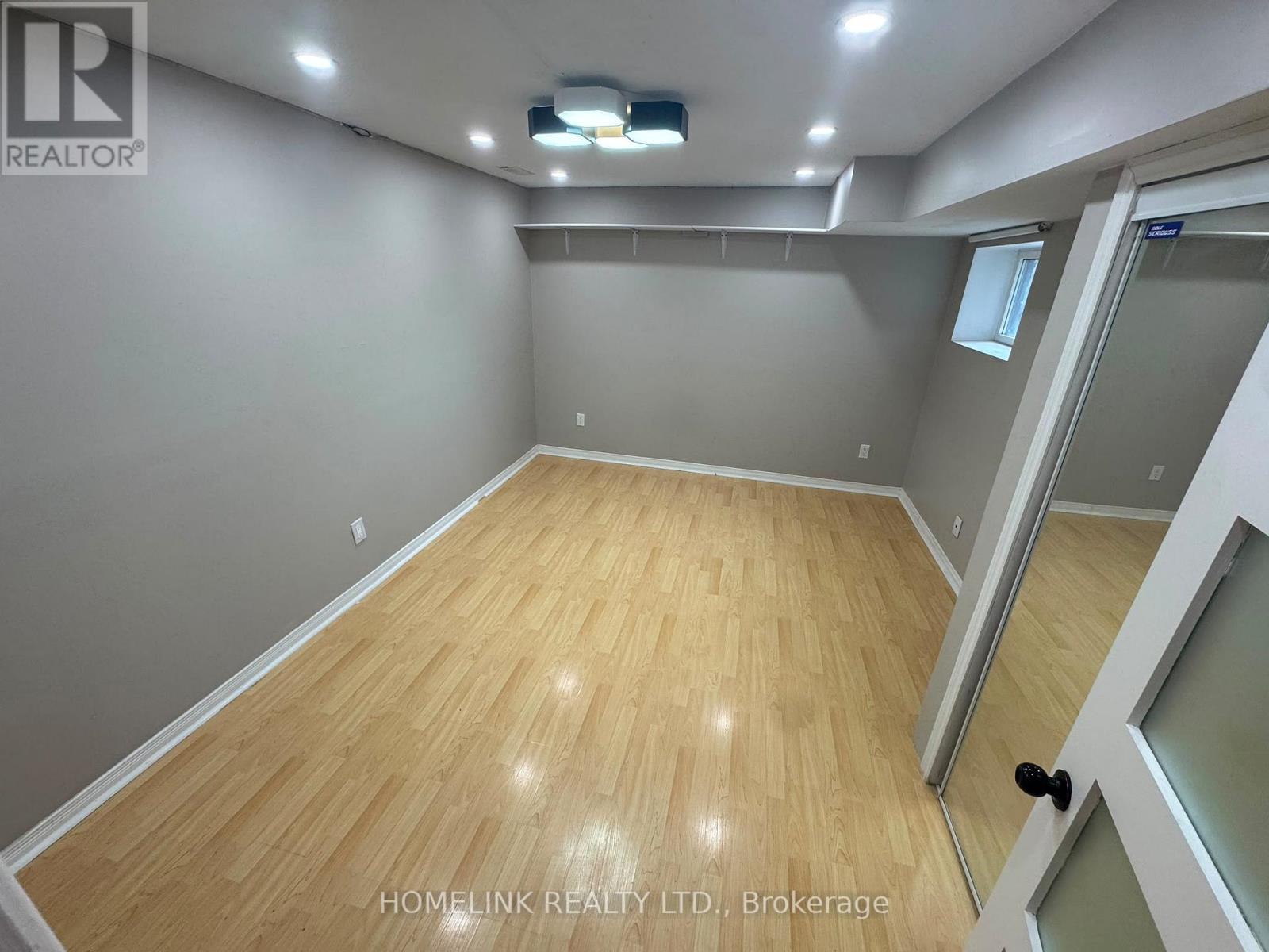 1115 Silverfox Court Property Photo 18