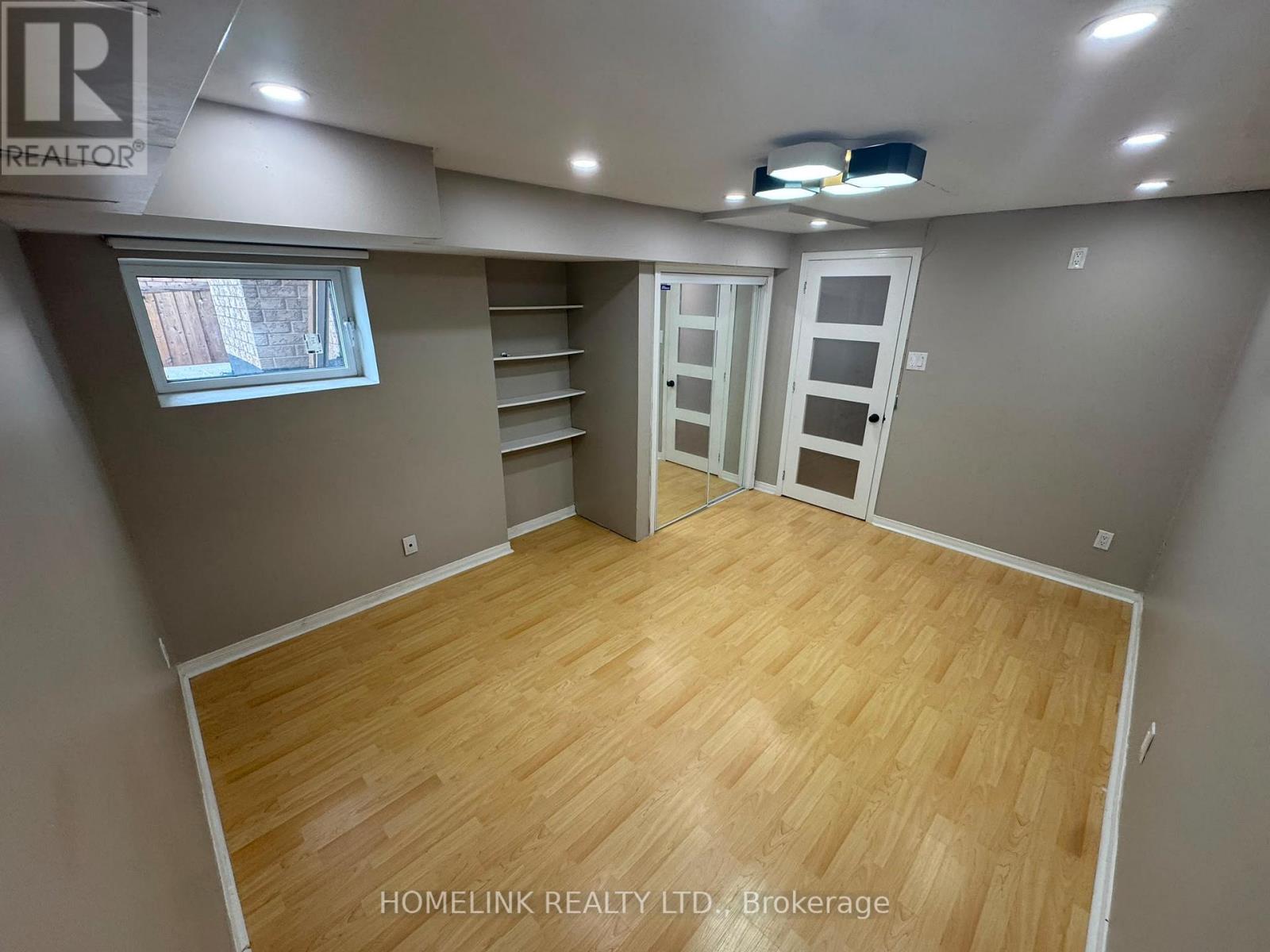 1115 Silverfox Court Property Photo 19