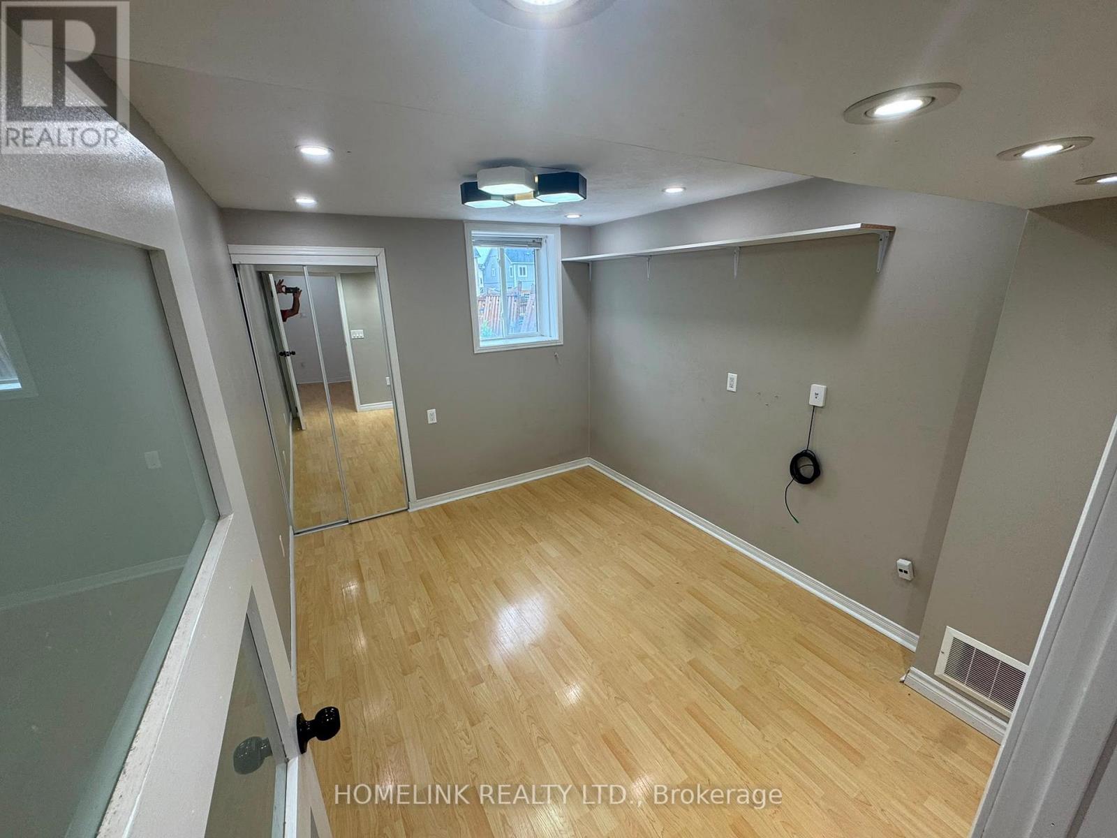 1115 Silverfox Court Property Photo 21