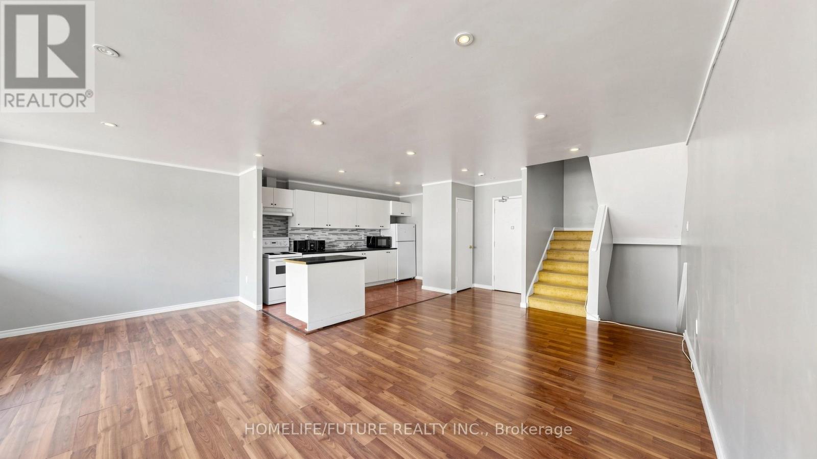 204 - 4060 Lawrence Avenue E Property Photo 10