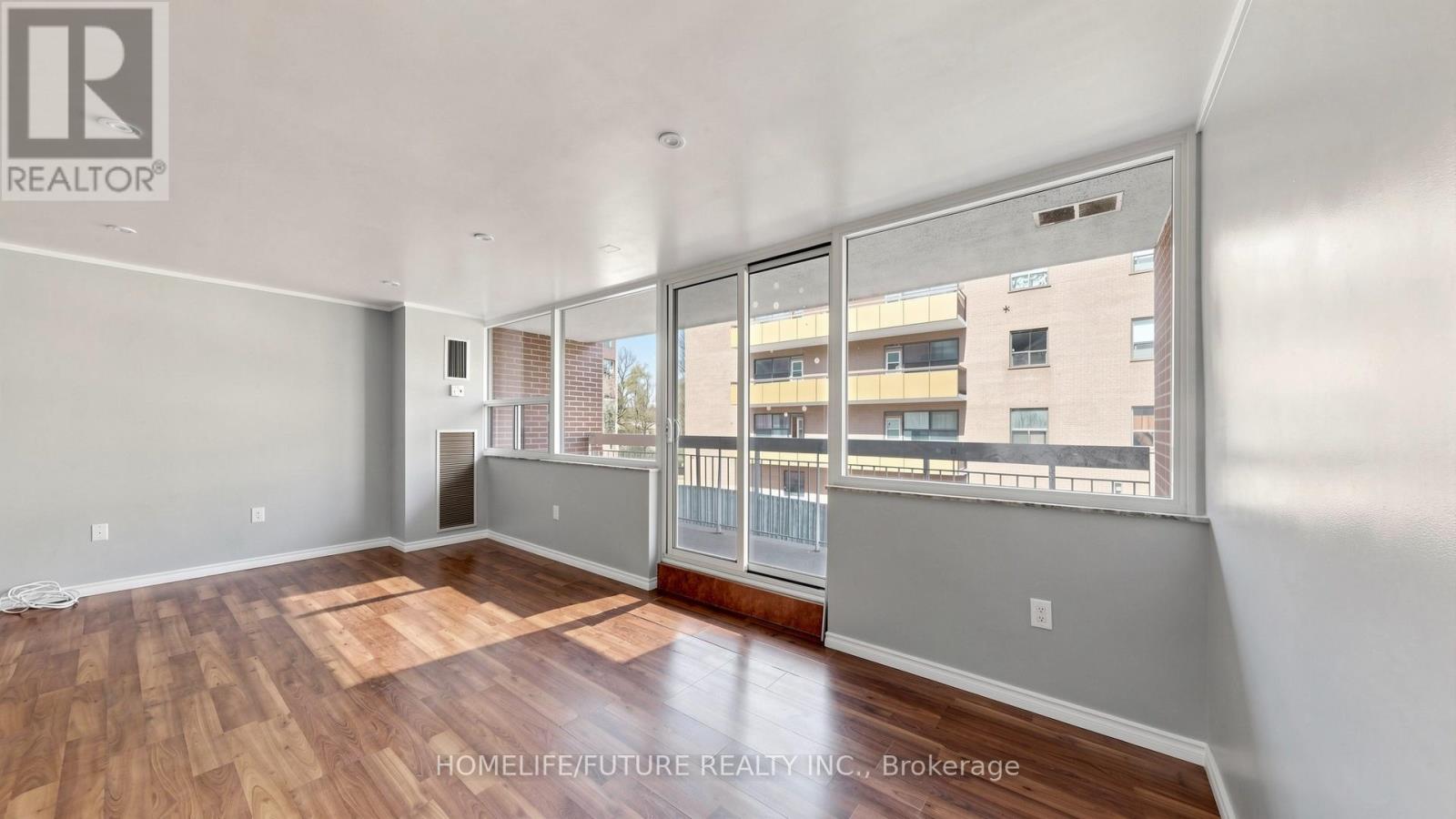 204 - 4060 Lawrence Avenue E Property Photo 12
