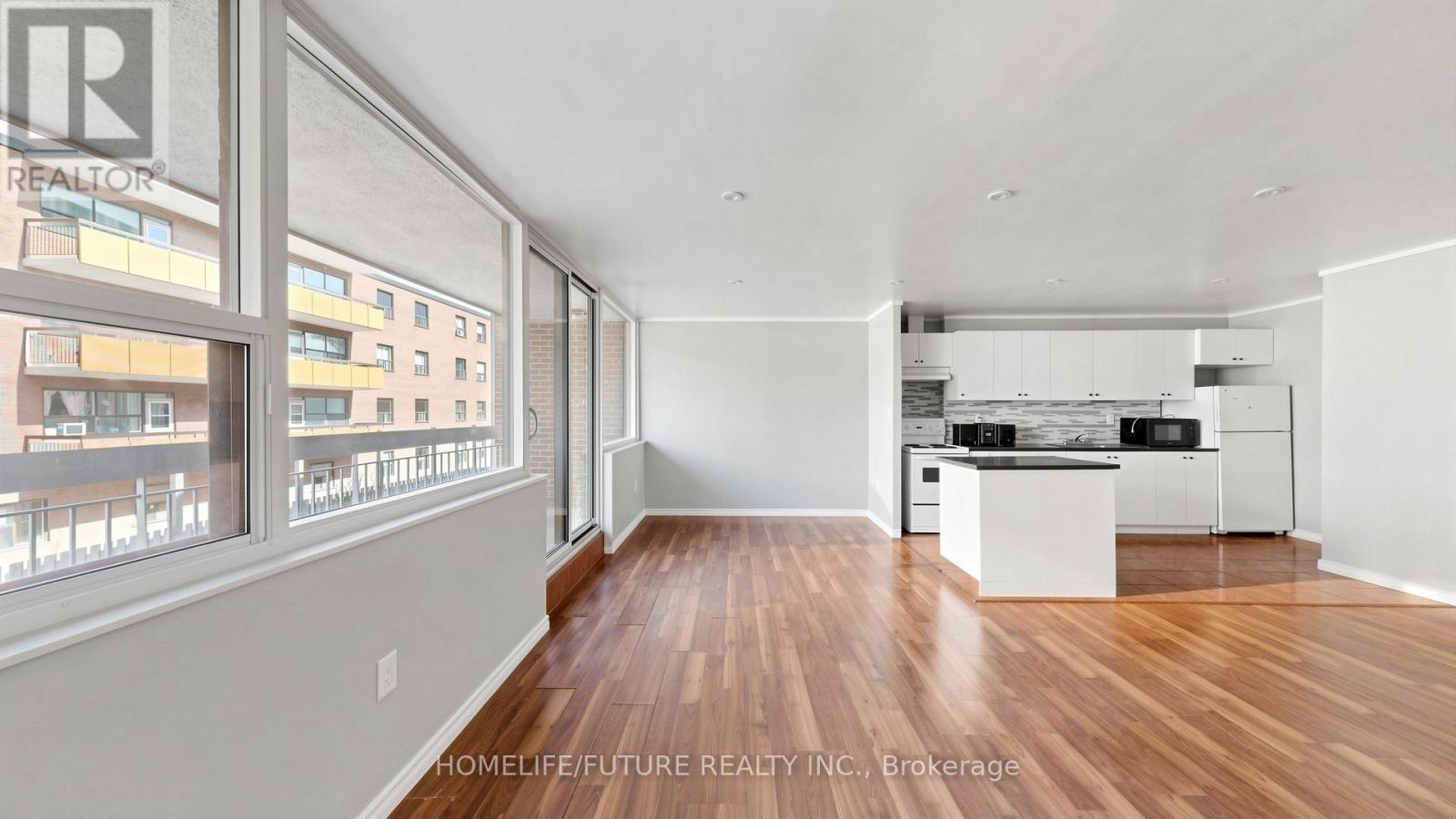 204 - 4060 Lawrence Avenue E Property Photo 13