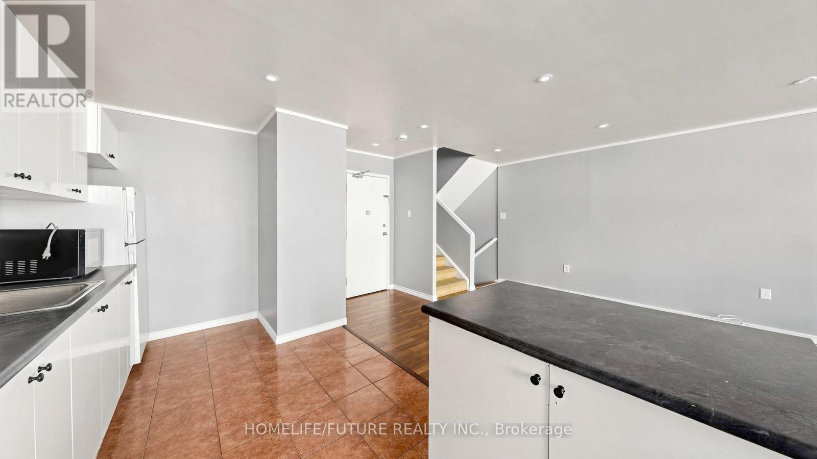 204 - 4060 Lawrence Avenue E Property Photo 18