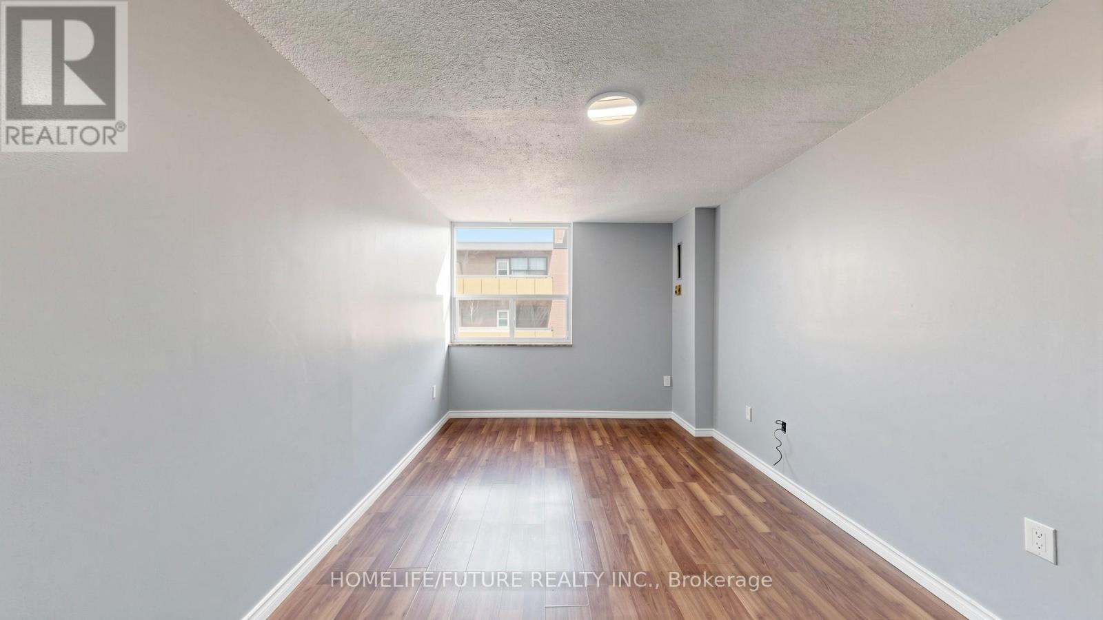 204 - 4060 Lawrence Avenue E Property Photo 23