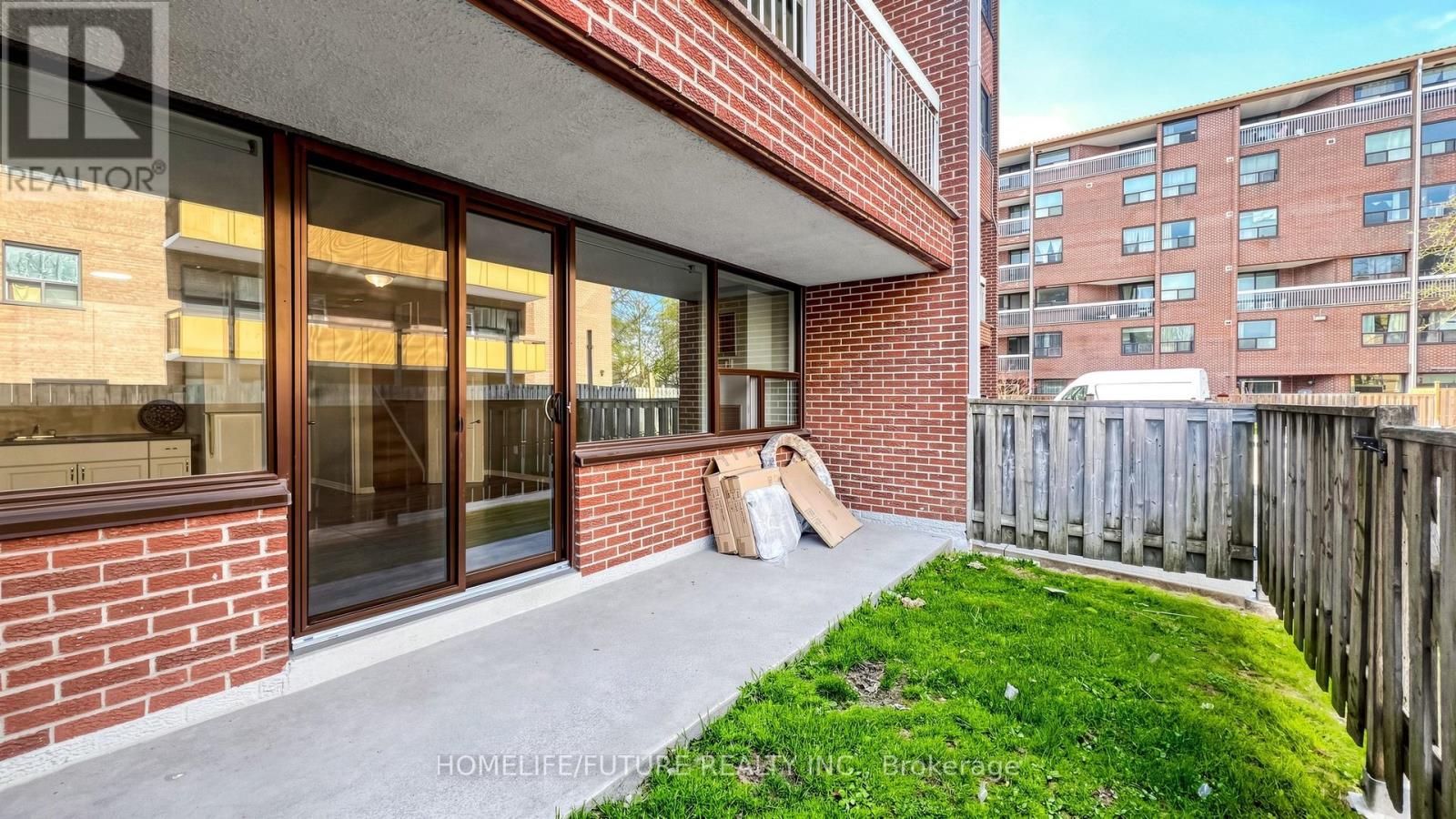 204 - 4060 Lawrence Avenue E Property Photo 43