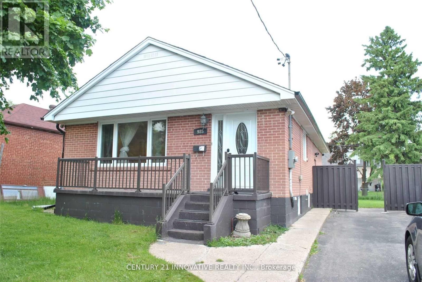 Bsmt 1+1 - 985 Victoria Park Avenue Property Photo 1