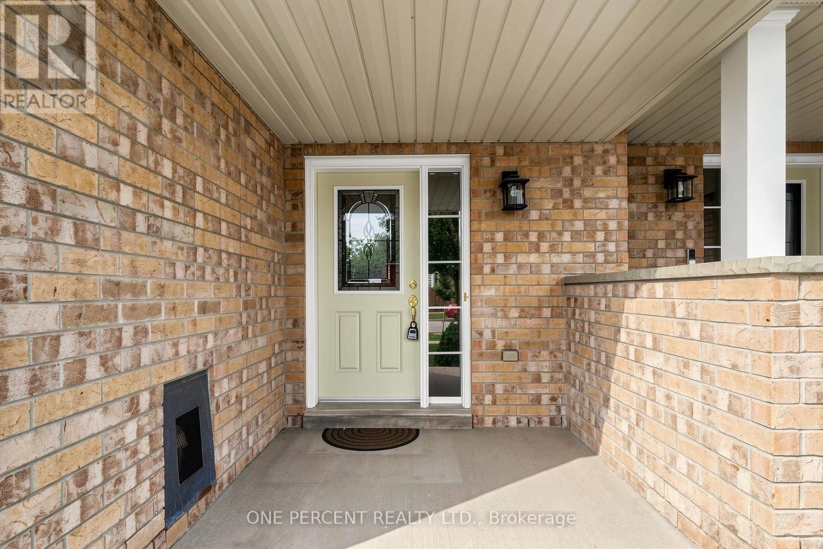 1149 Ormond Drive Property Photo 3