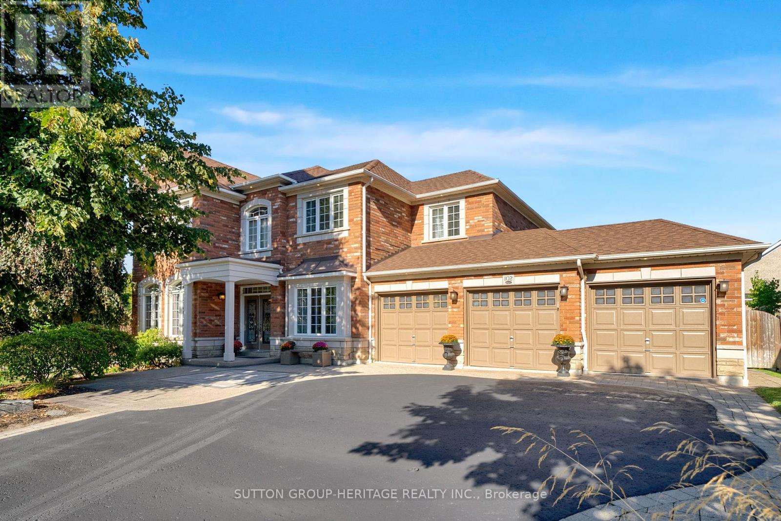 102 Kennett Drive Property Photo 1