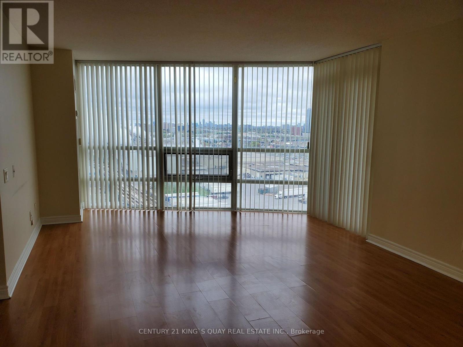 1405 - 83 Borough Drive Property Photo 5