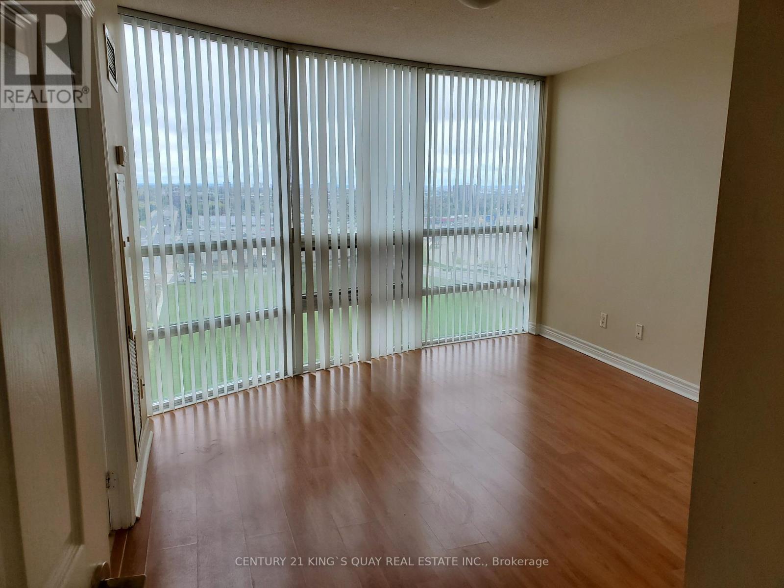1405 - 83 Borough Drive Property Photo 8