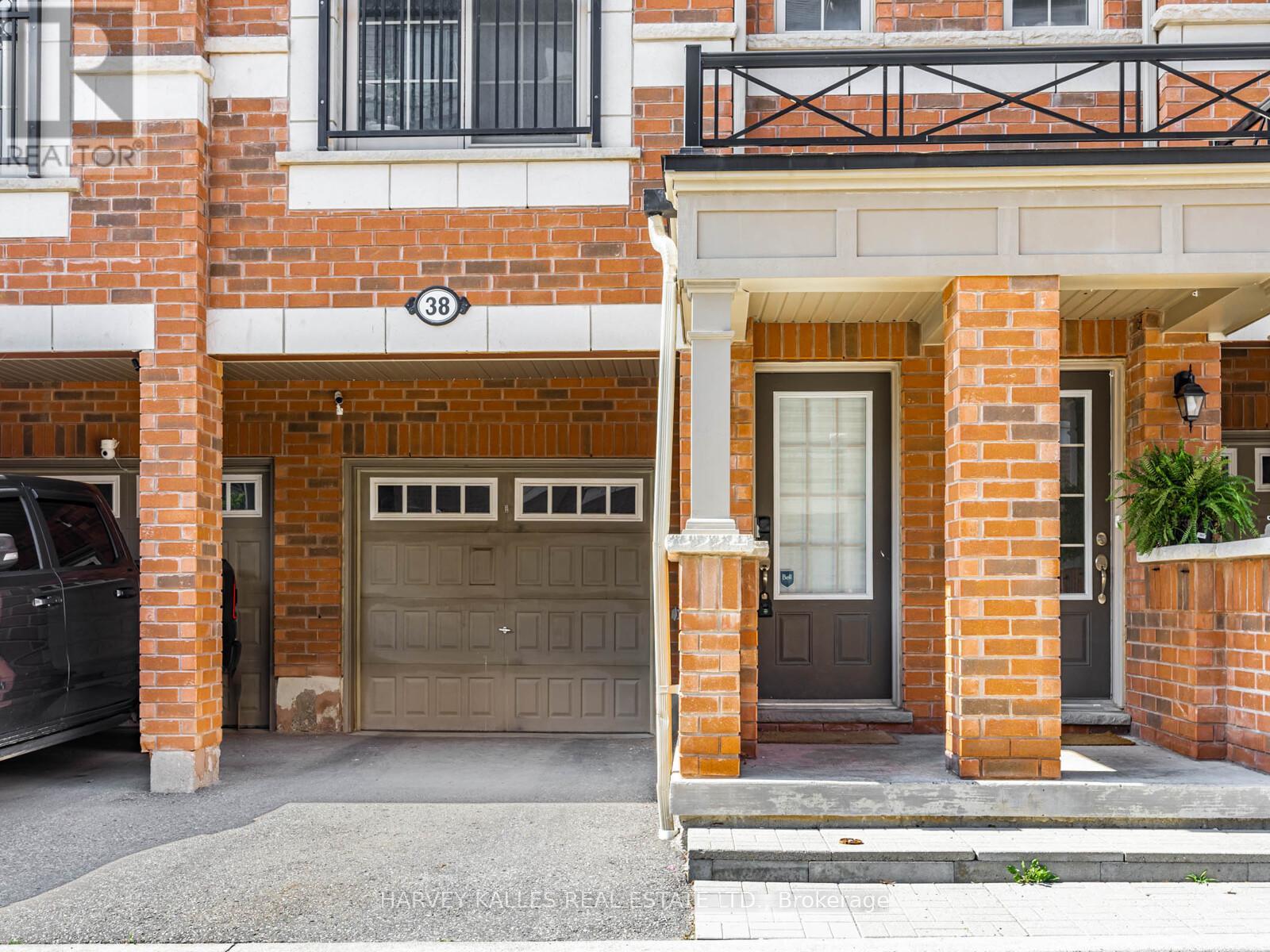 38 Glenstal Path Property Photo 2